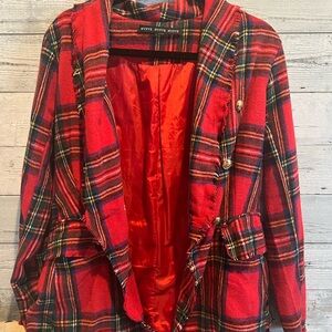 Super cute Christmasy plaid flannel light jacket.